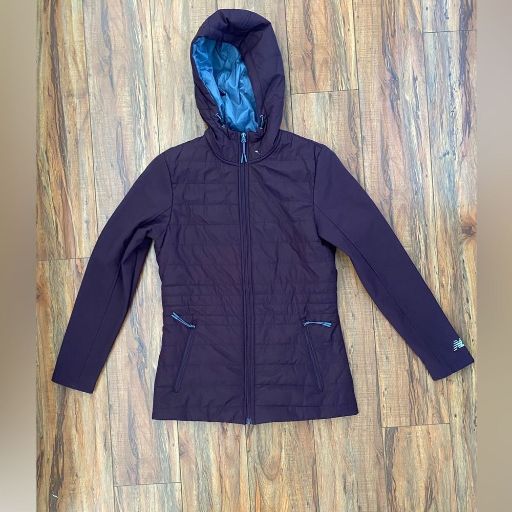 New Balance Women’s Jacket | Size Small | Warm & Lightweight Activewear